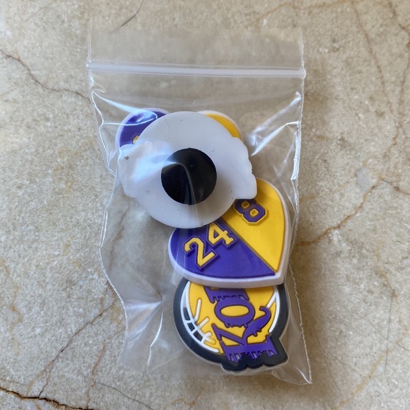🆕Kobe Bryant Jibbitz Shoe/Bracelet Charms (4) - Picture 4 of 4